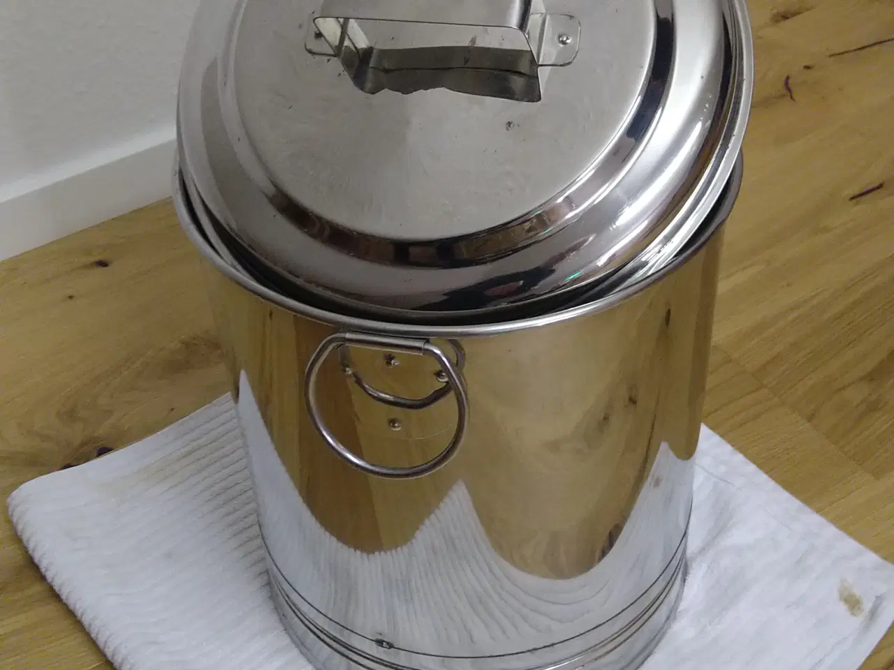 Billede 1 - Forniklet beholder 