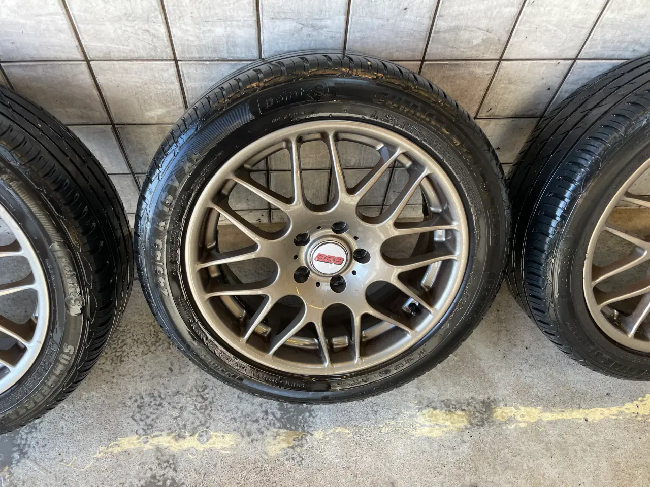 Billede 3 - Alu fælge med dæk 