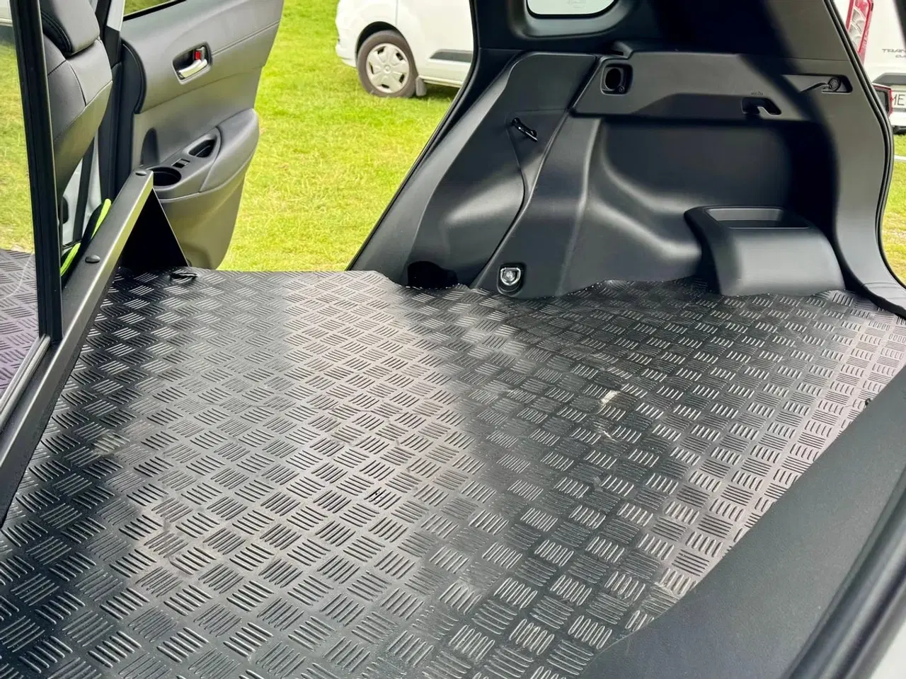 Billede 13 - Toyota Corolla Cross 2,0 Hybrid Elegant CVT Van