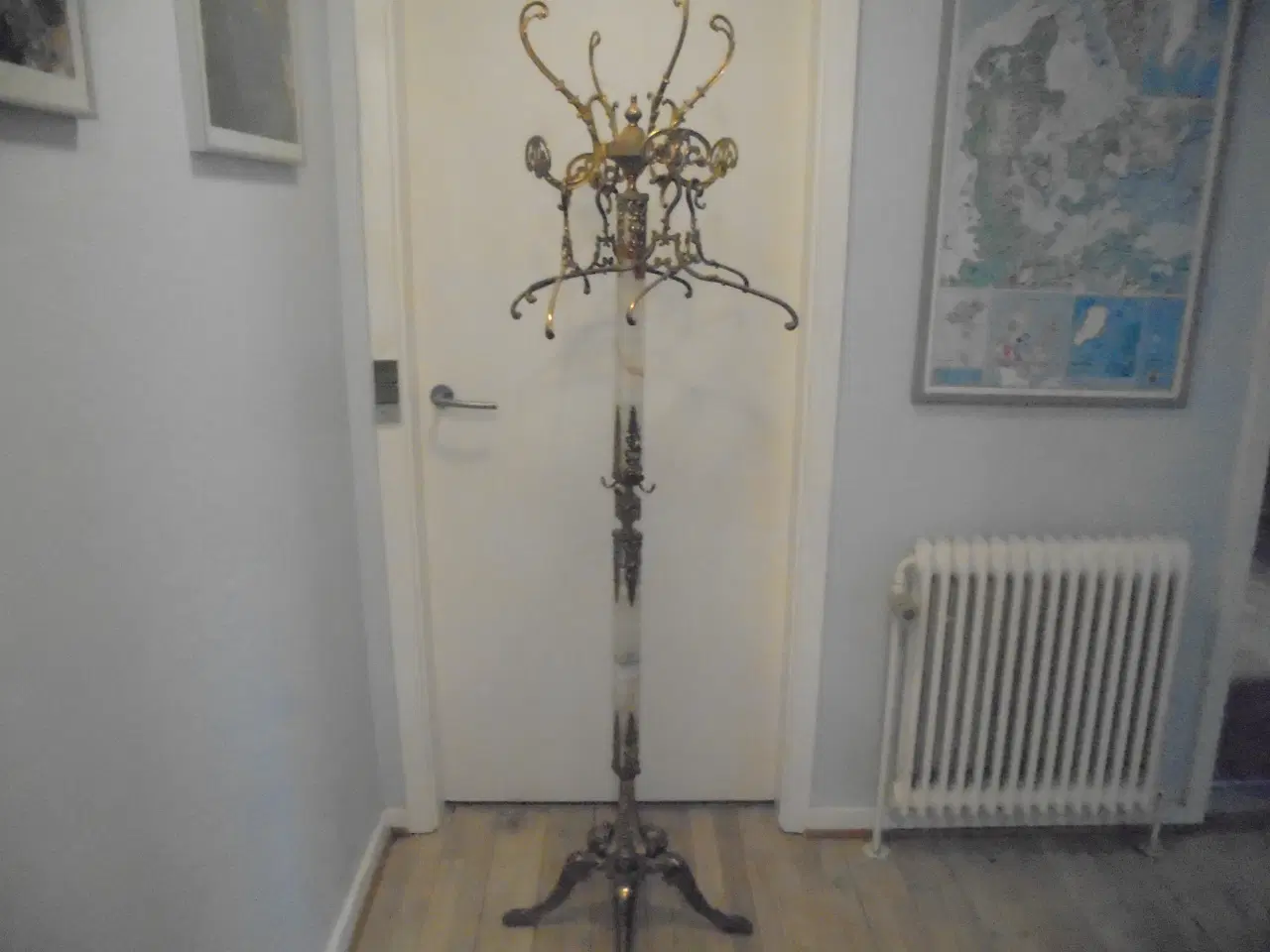 Billede 1 - Italiensk Stumtjener i messing og marmor (?)