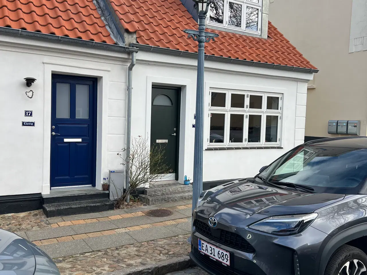 Billede 3 - Gammeldags gadelampe, er til 220volt. 