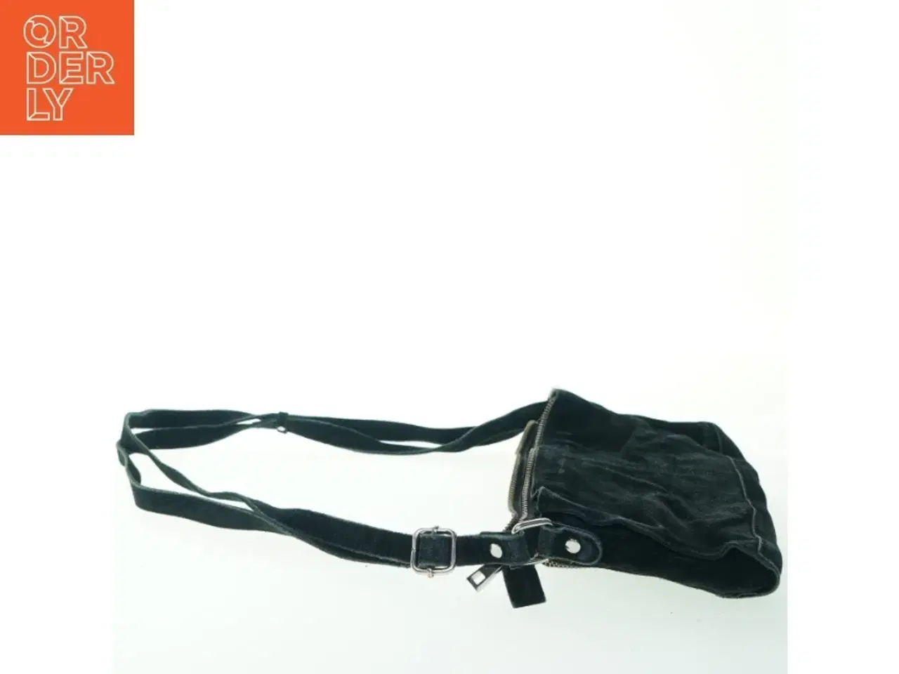 Billede 2 - Sort skuldertaske med lommer fra Nunoo (str. 25x15 cm)