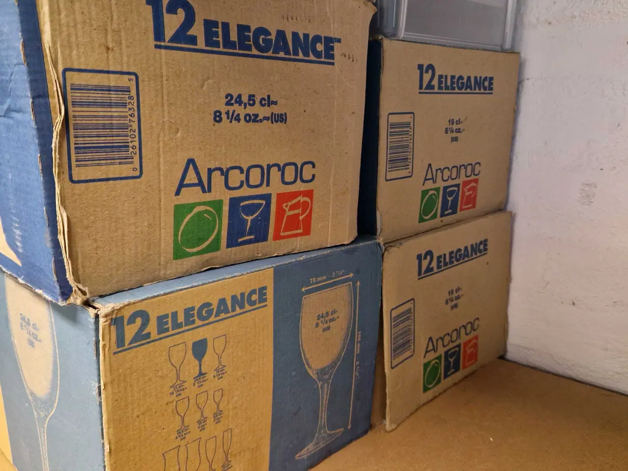 Billede 1 - Forskellige vinglas til festen