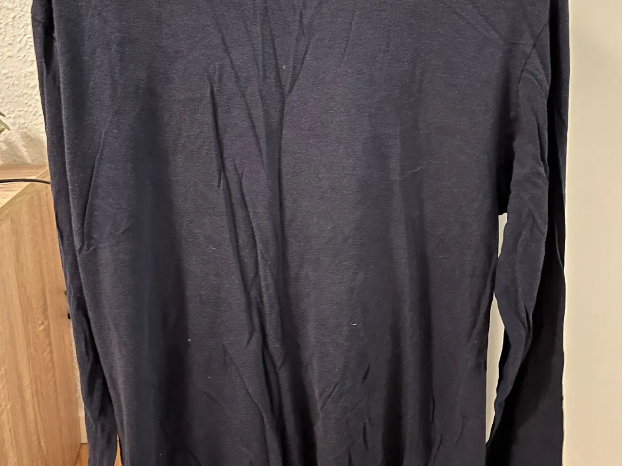 Billede 2 - Lacoste langærmet t-shirt 