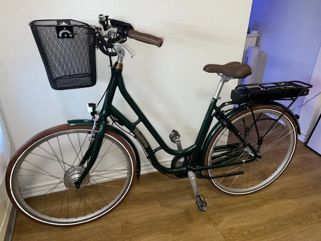 Billede 1 -  flot Mustang dame elcykel 28"  7 gear. 