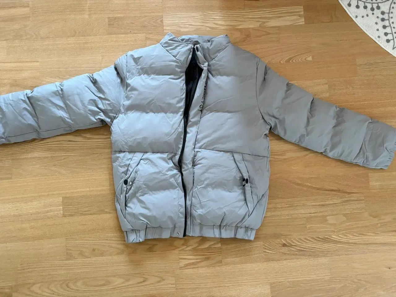 Billede 1 - Helt ny grå vinterjakke. Ca str 164 cm