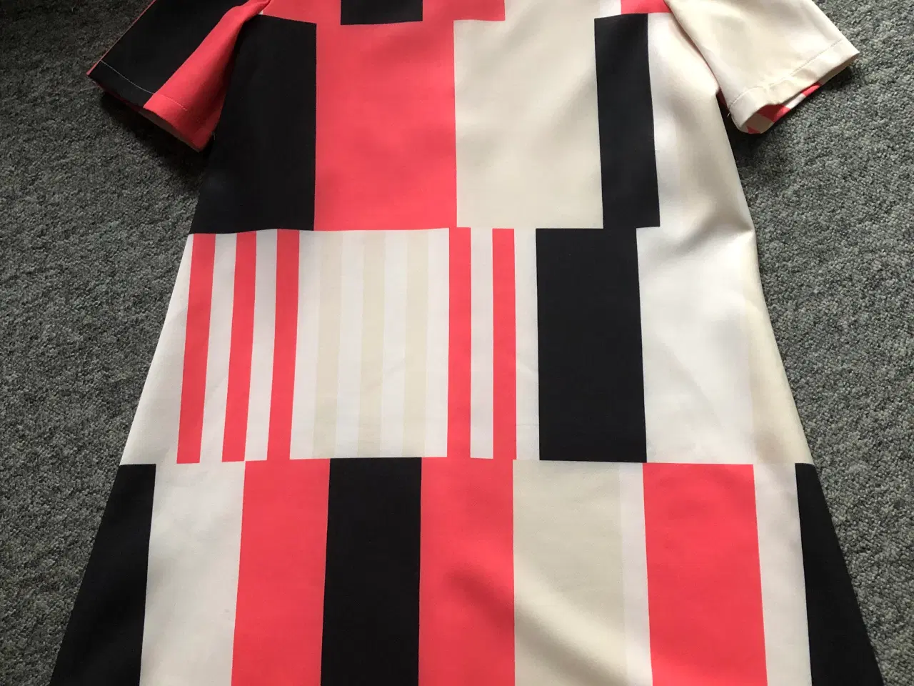 Billede 1 - Tresser kjole