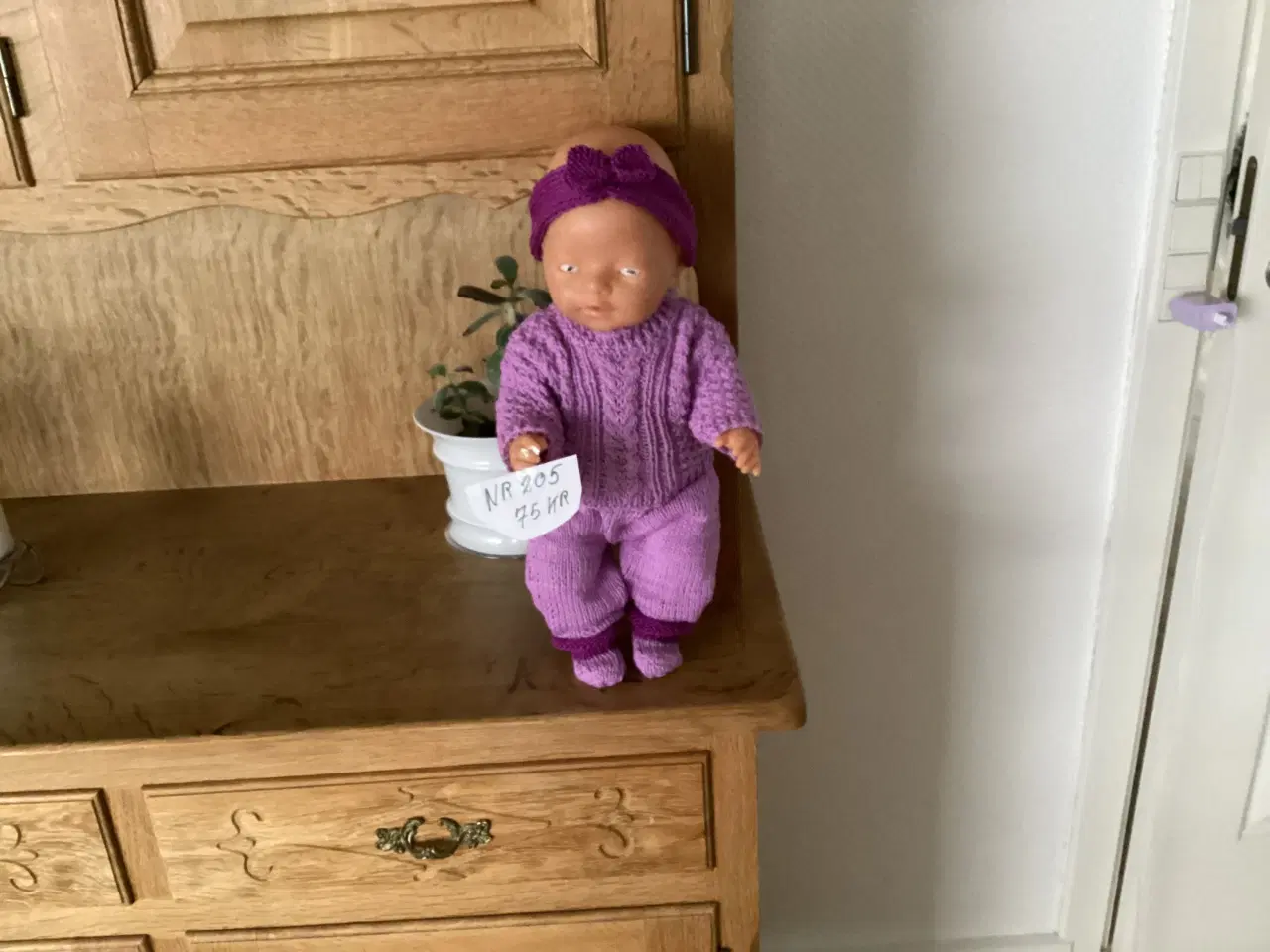 Billede 5 - Strikket dukketøj