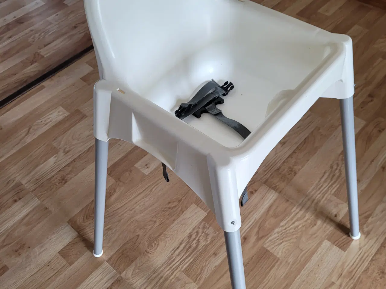 Billede 1 - IKEA høj stol