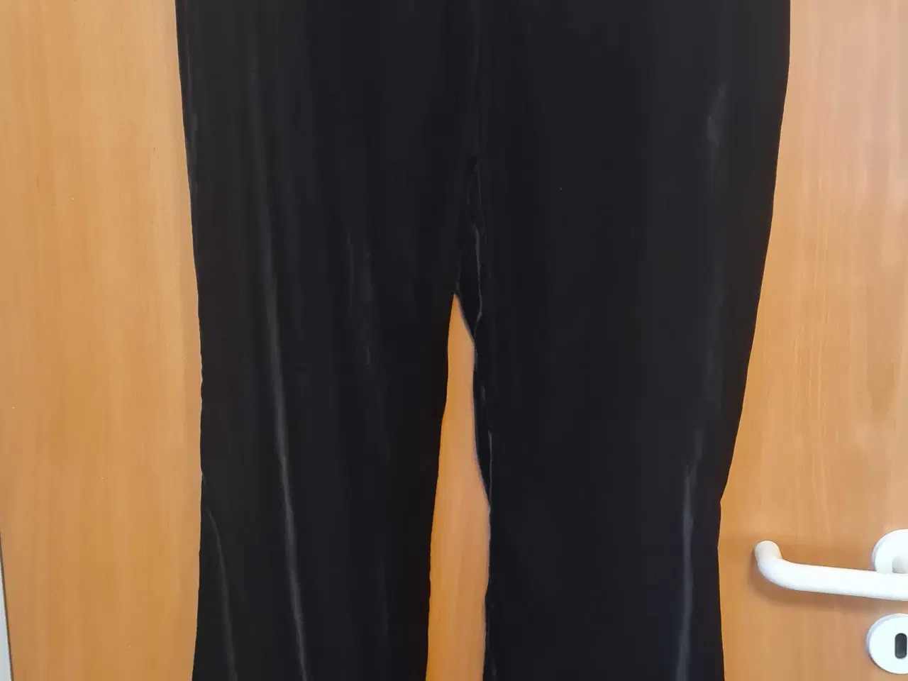 Billede 6 - Nye bukser str xl 42 H&M 