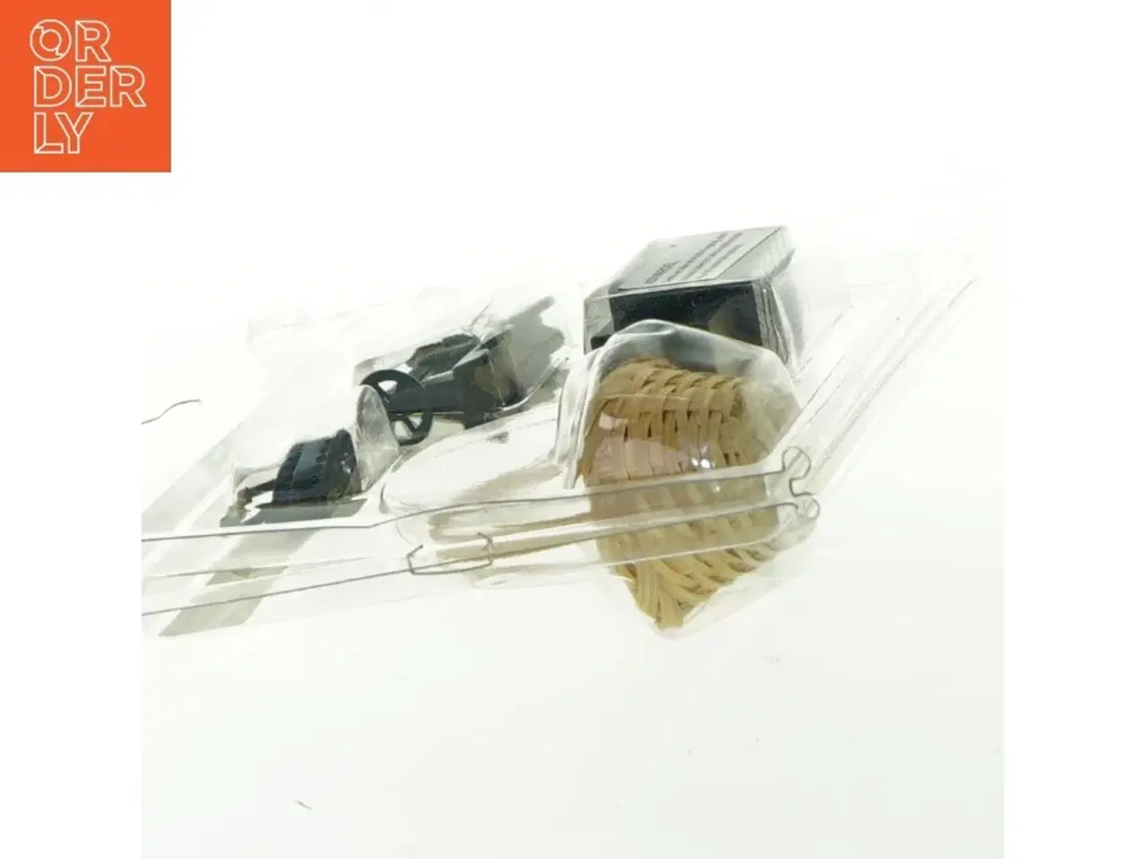 Billede 3 - Dukkehus tilbehørssæt fra Doll House (str. 5x6 cm)