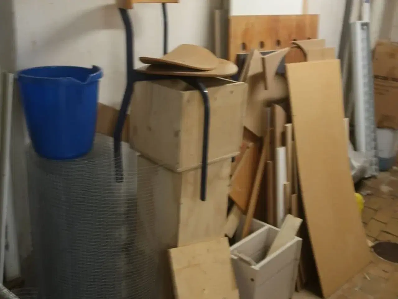 Billede 44 - Ryd hele værkstedet for løse dele