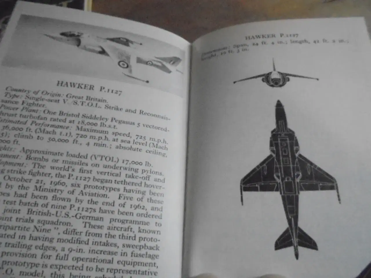 Billede 3 - 3 stk. af The Observer’s Book of Aircraft 