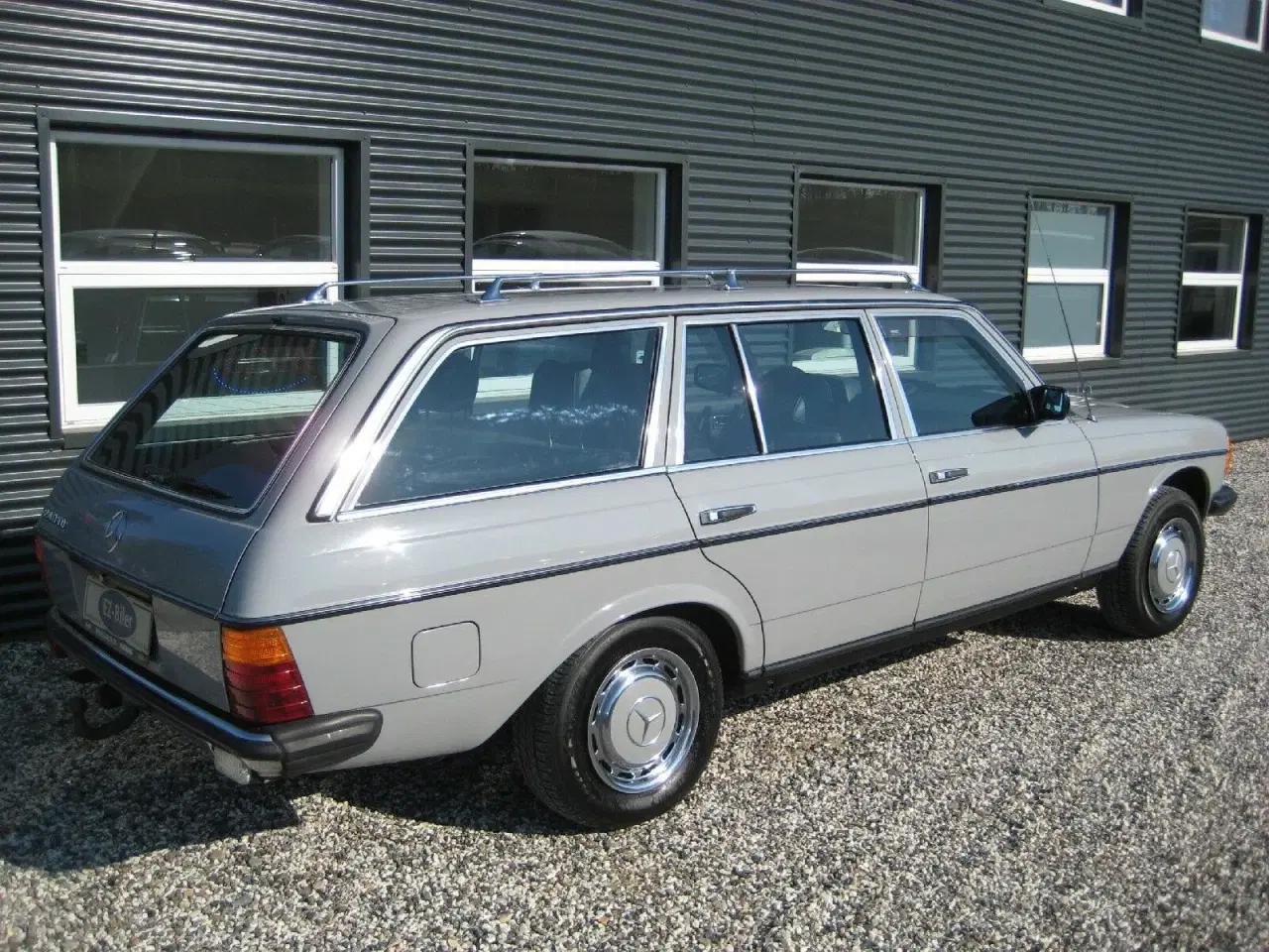 Billede 2 - Mercedes 240 2,4 D stc.