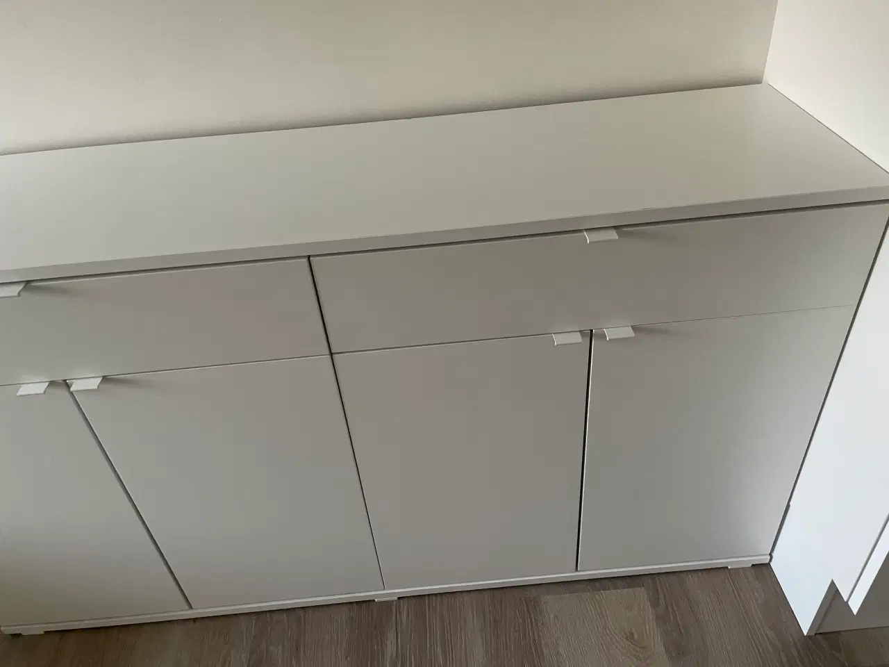 Billede 1 - Lille skab