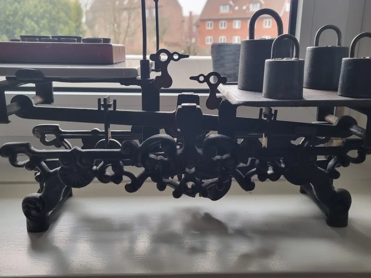 Billede 2 - Antik køkkenvægt