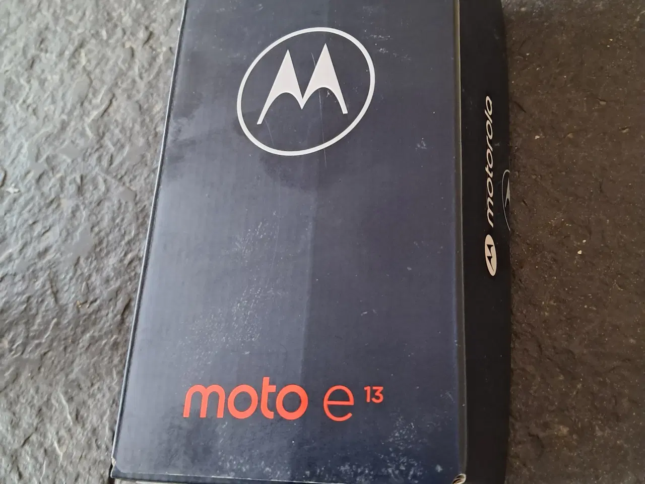 Billede 4 - Mobiltelefon af mærket Motorola  e  13