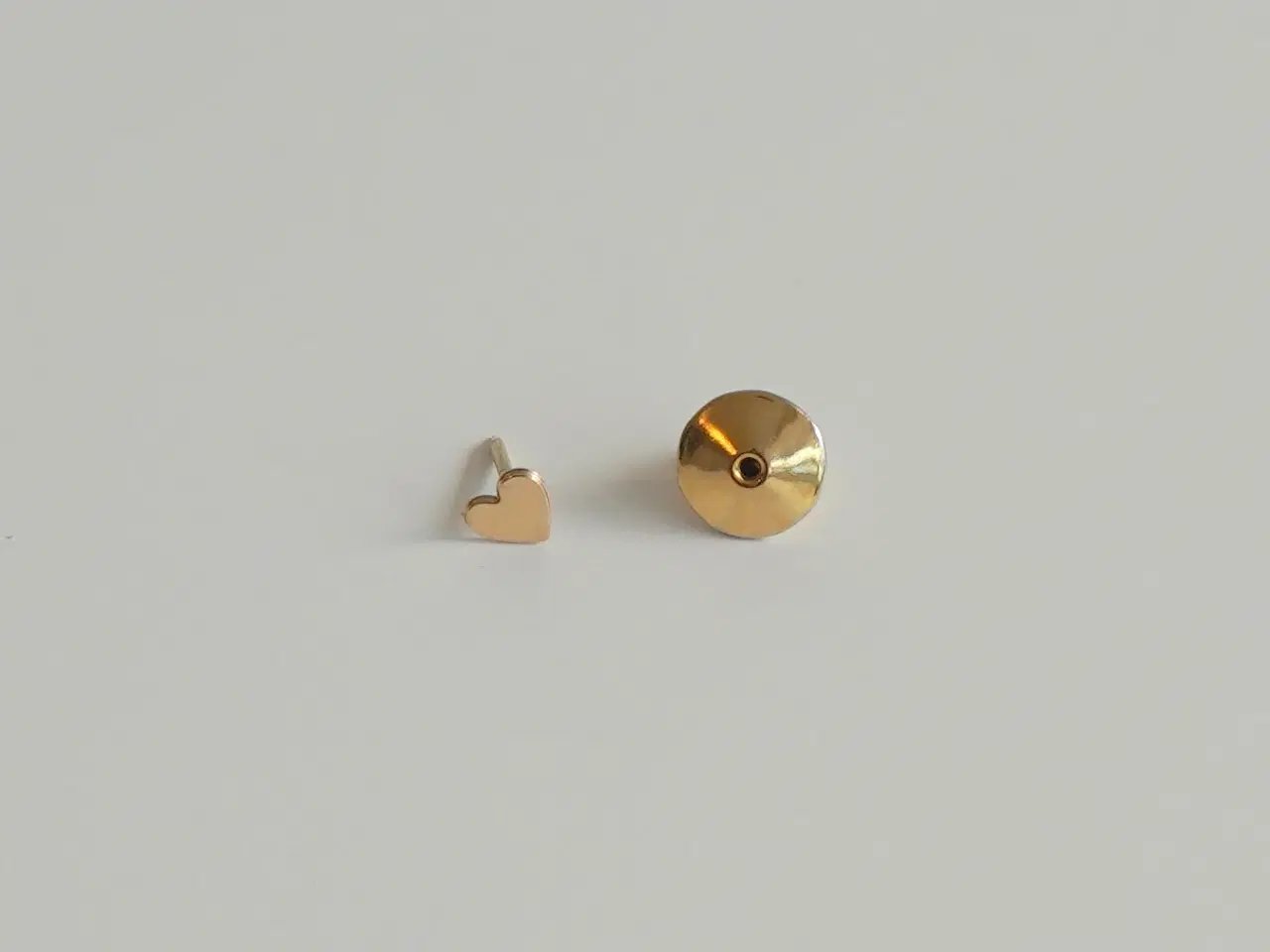 Billede 7 - SAS broche 18 K guld+3 diamanter + hjertenål 14 K