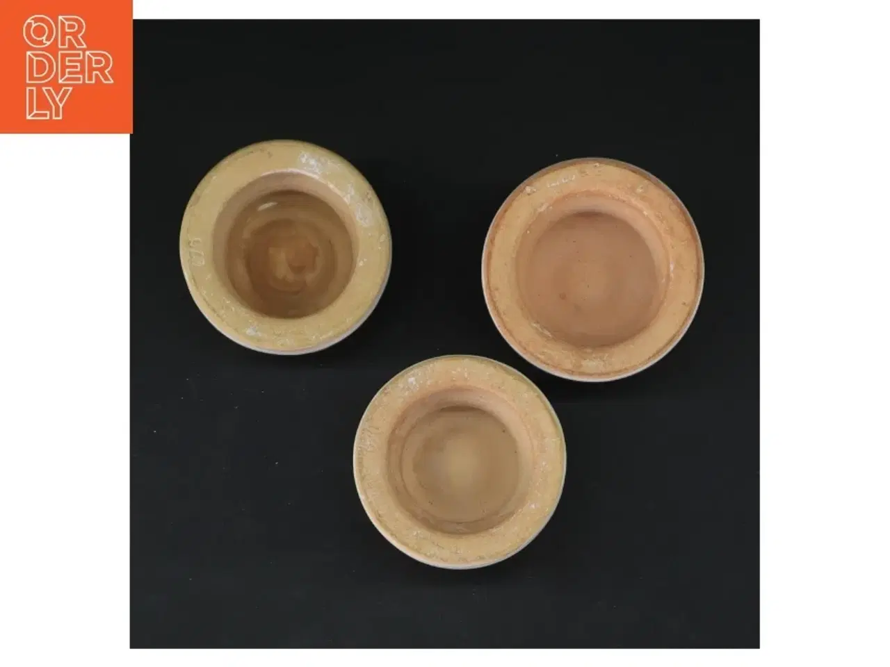 Billede 2 - Hvide porcelænslysstager fra L. Hiorth. (str. 3 stk 5,5 cm h, 7 cm Ø )