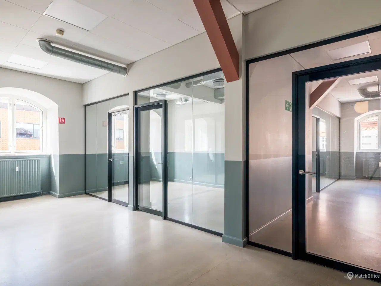 Billede 6 - Charmerende kontor med industriel vibe