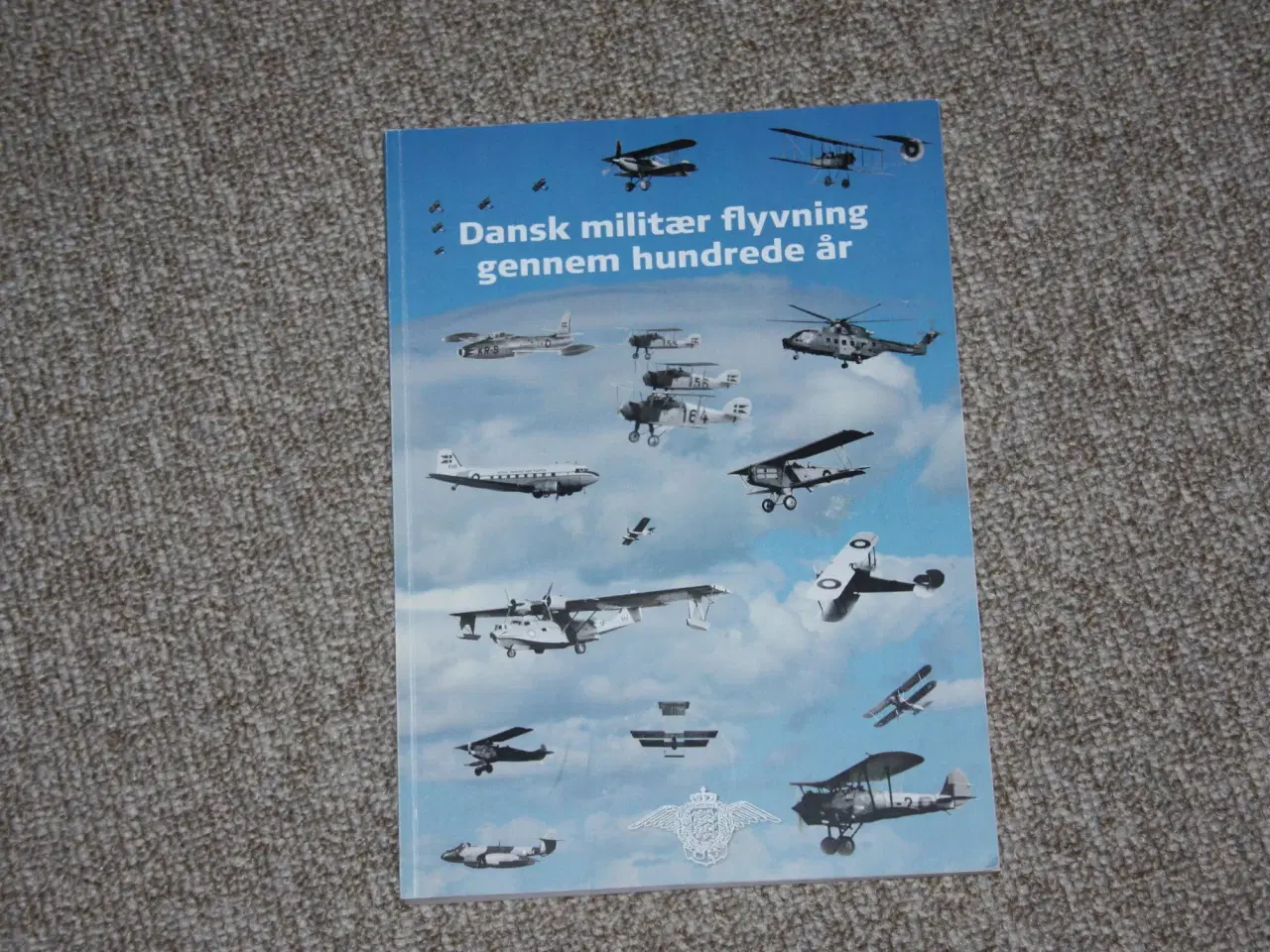 Billede 1 - Dansk militær flyvning gennem hundrede år