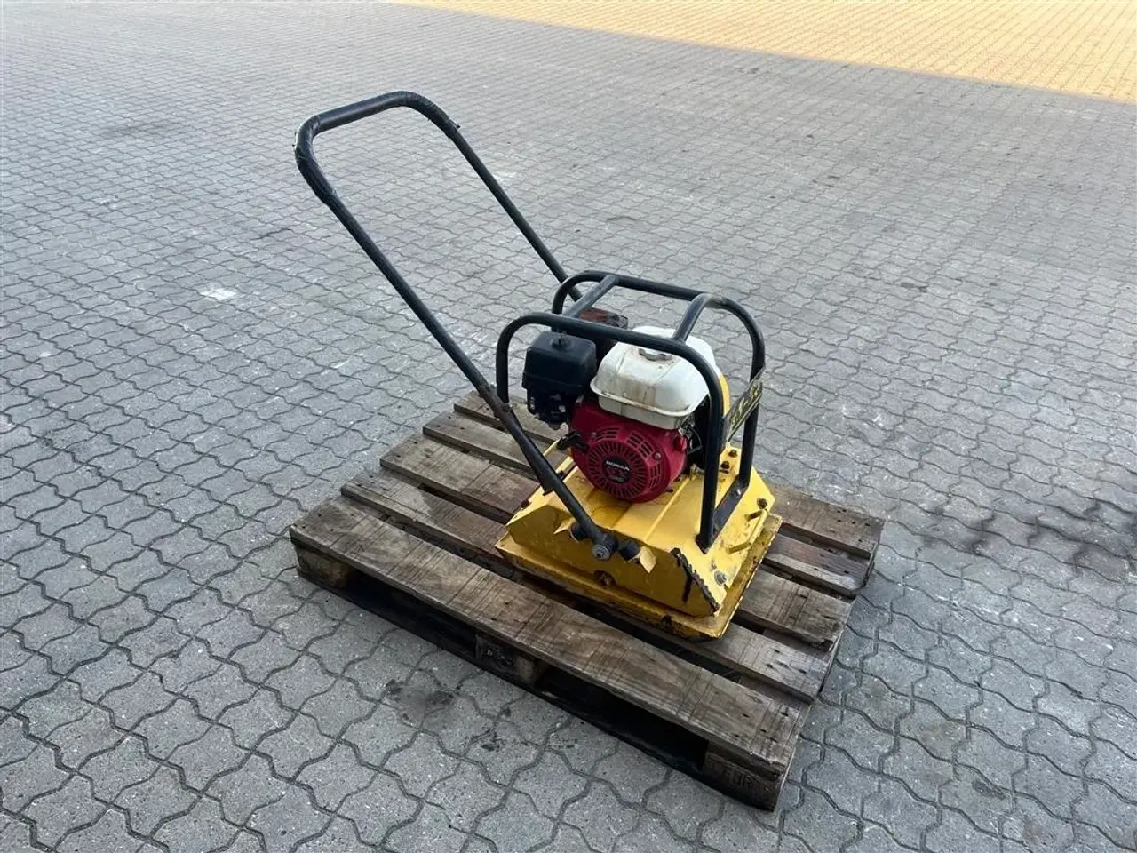 Billede 5 - - - - 90kg pladevibrator med Honda motor