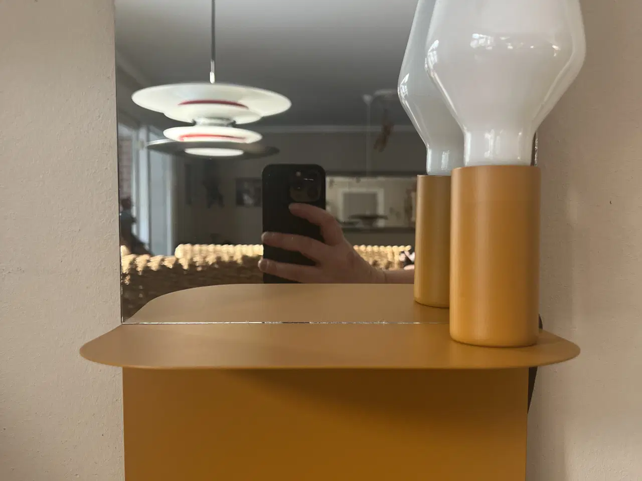 Billede 1 - Fedt retro spejl med lys og integreret hylde 