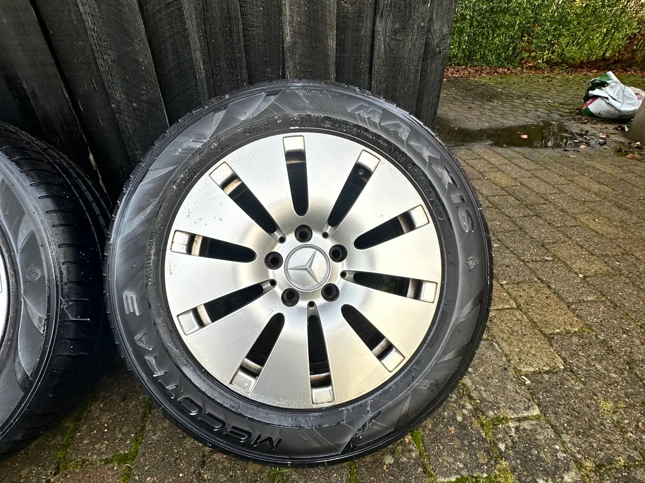 Billede 2 - Følge til Mercedes inkl sommerdæk