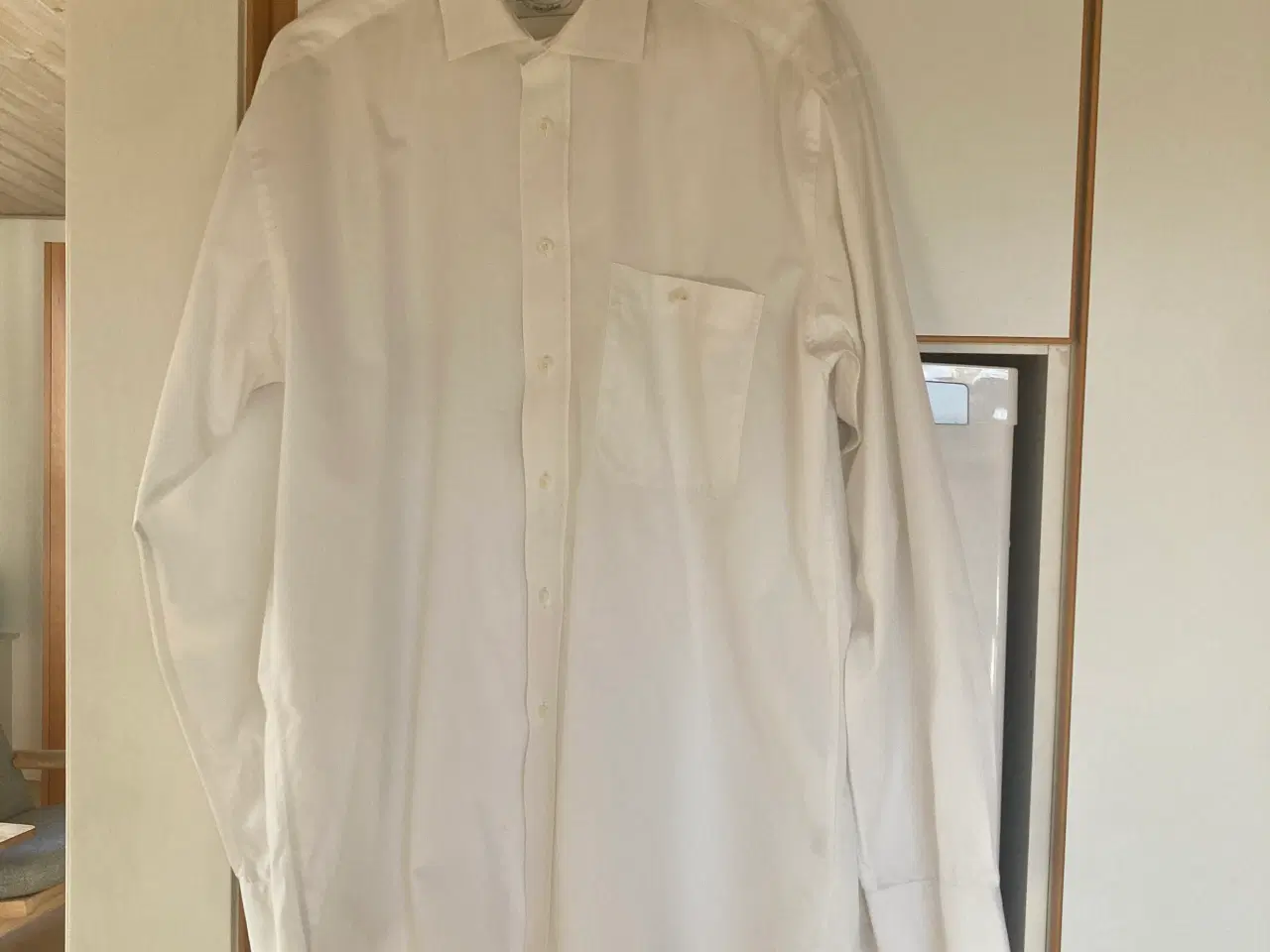 Billede 3 - Hvid herreskjorte str 41/42