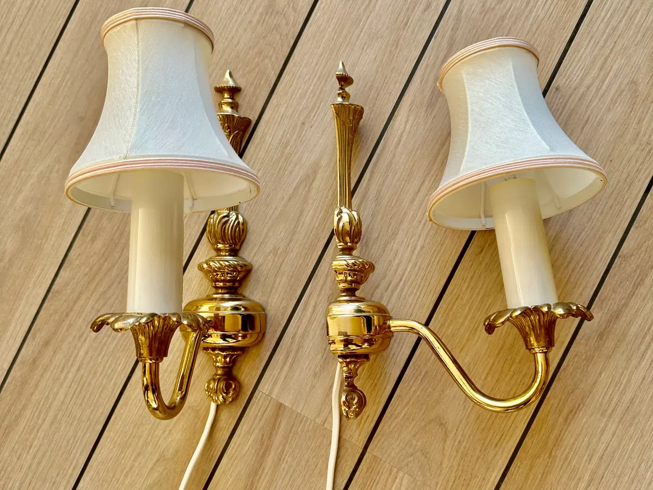 Billede 5 - To vintage væglamper sælges 