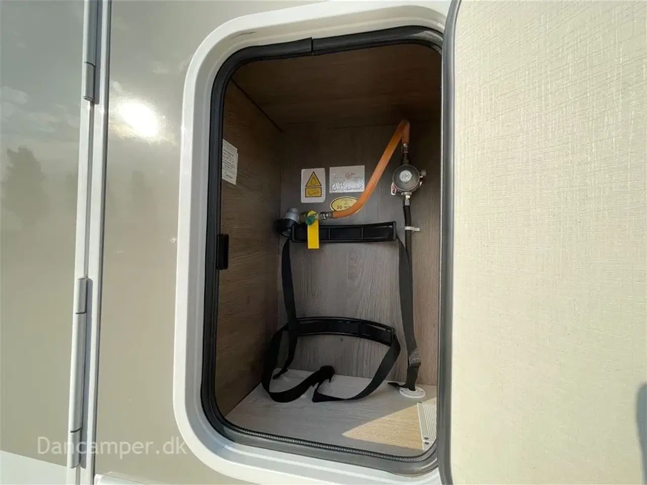 Billede 10 - 2019 - Chausson Titanium 767    Enkeltsenge, lounge-indretning, 170Hk Ford, AUT - Lihium Super B bodelsbatteri, Solceller, Michelin helårsdæk.