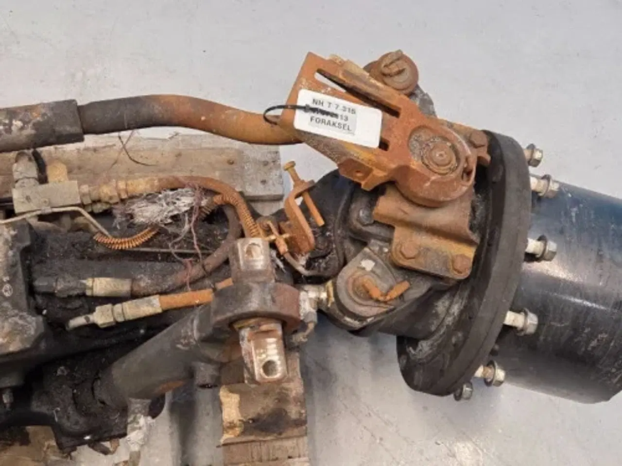 Billede 21 - New Holland T7.315 Foraksel 47676813