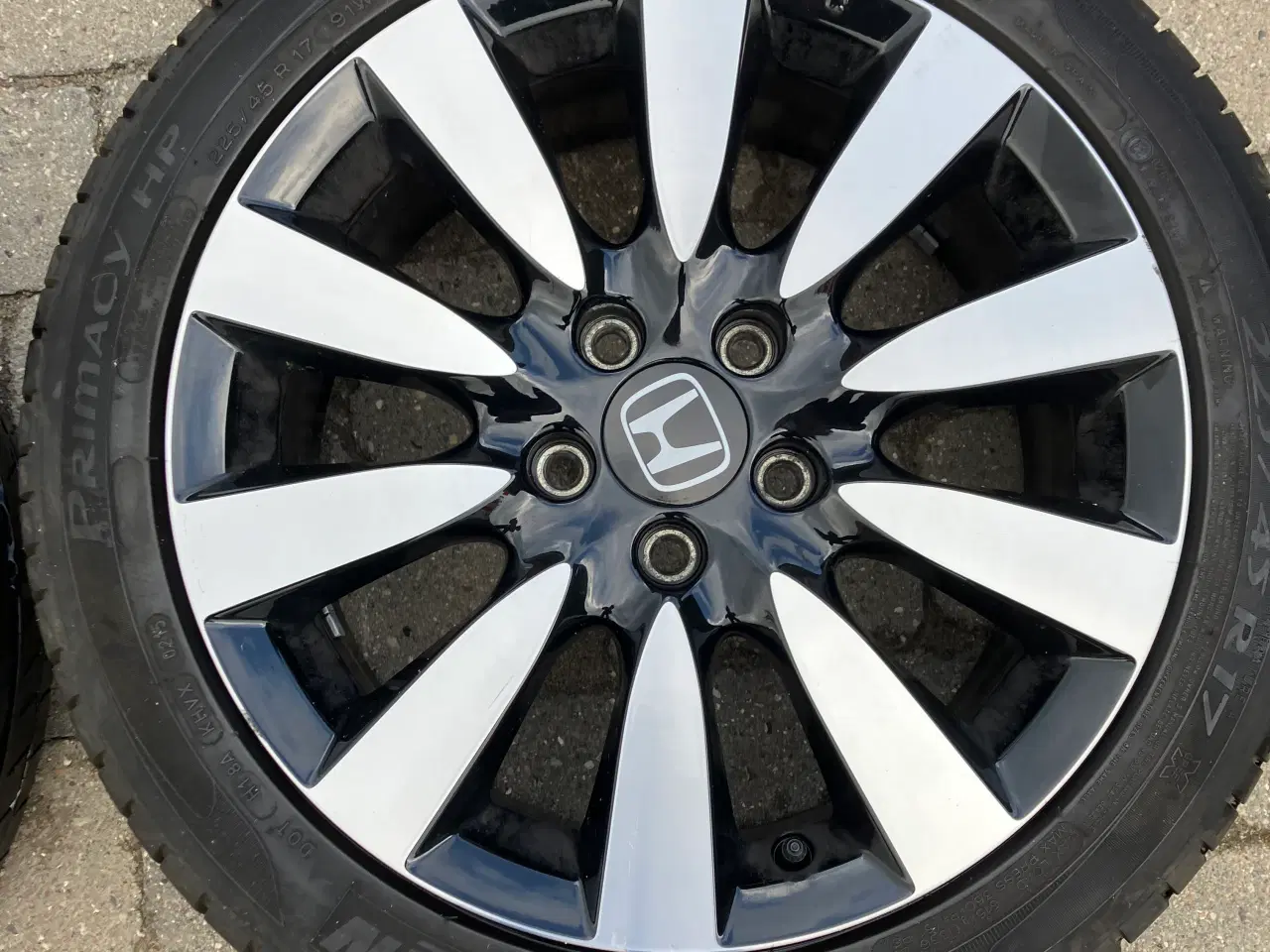 Billede 3 - Honda 17” org. Alufælge med dæk