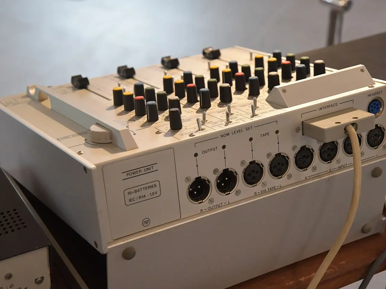 Billede 8 - NP Elektroakustik prof. lydmixer med 4 kanaler