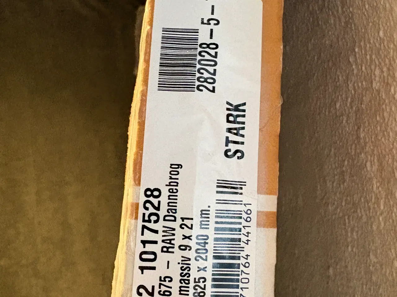 Billede 3 - Ny massiv dør med komplet karm sæt