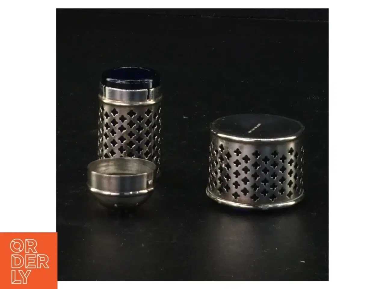 Billede 1 - Sølvplet salt- og pebersæt med blåt glas (str. 5 x 3 cm og 4 x 3 cm)
