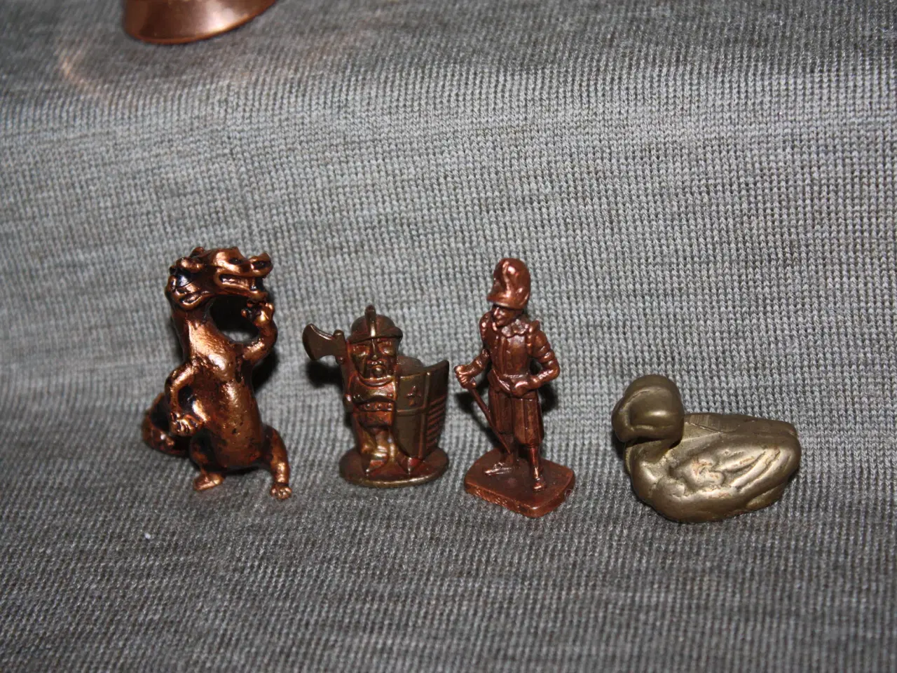 Billede 7 - Miniature figurer til sættekasse / dukke