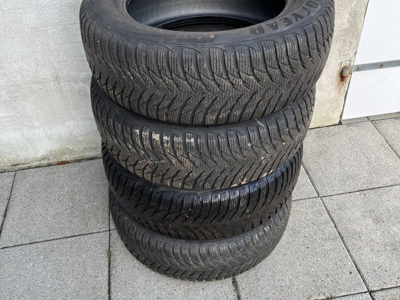 Billede 1 - Vinterdæk 205/60r16
