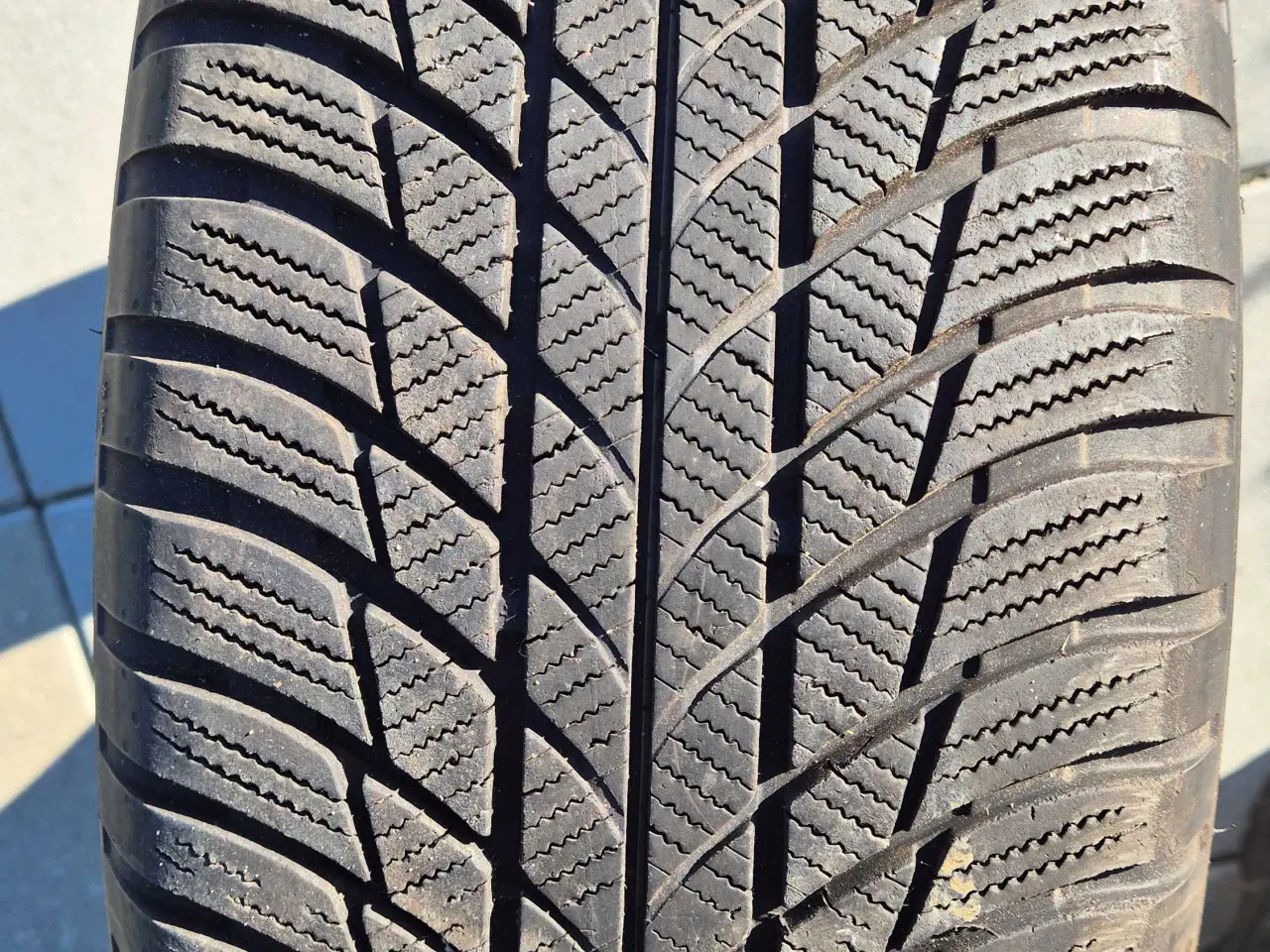 Billede 3 - Originale BMW fælg og vinterdæk til 3-serie (2022)