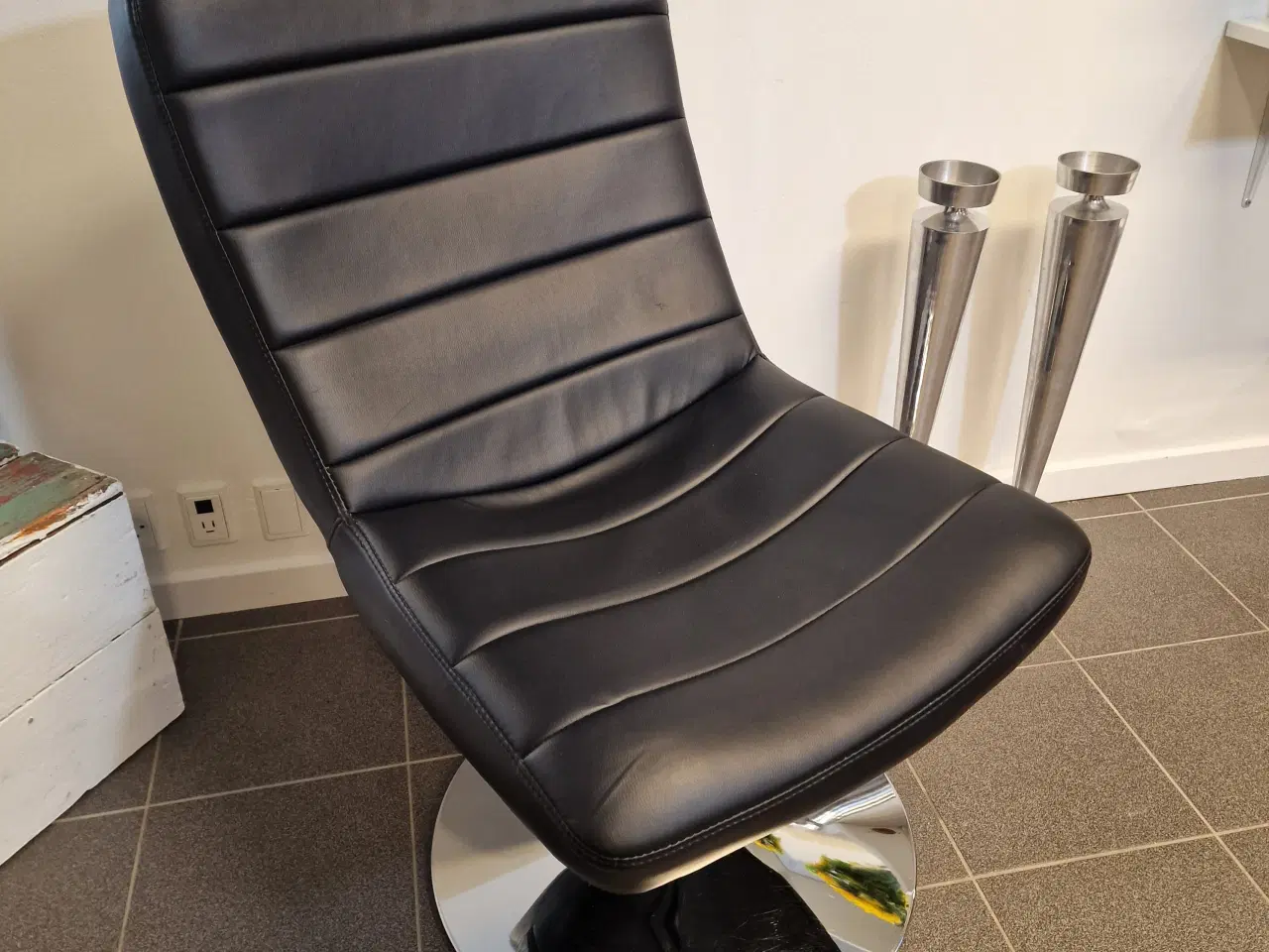 Billede 6 - Komfortabel dreje lænestol/loungestol. 