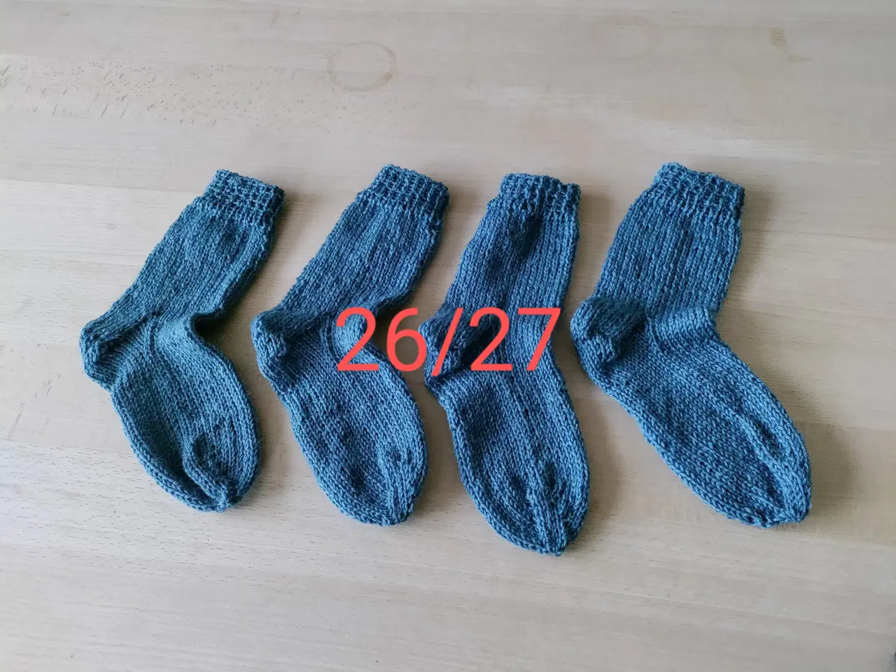 Billede 2 - Uldstrømper str 26/27