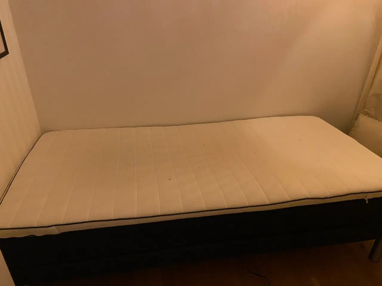 Billede 1 - 90x200 elevationsseng