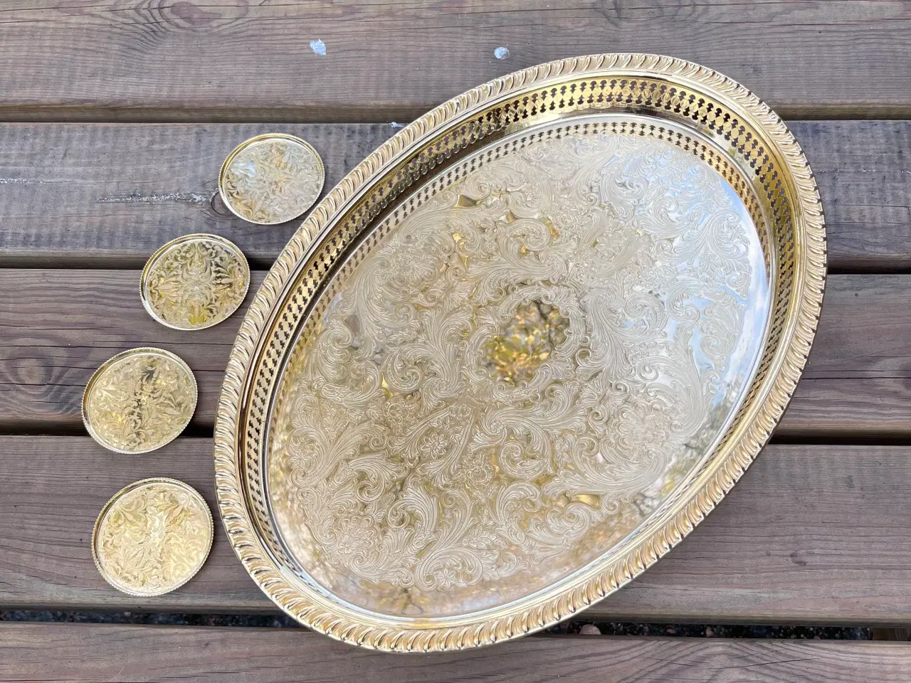 Billede 1 - Smuk Scandia Gold serveringsbakke med tilhørende 4