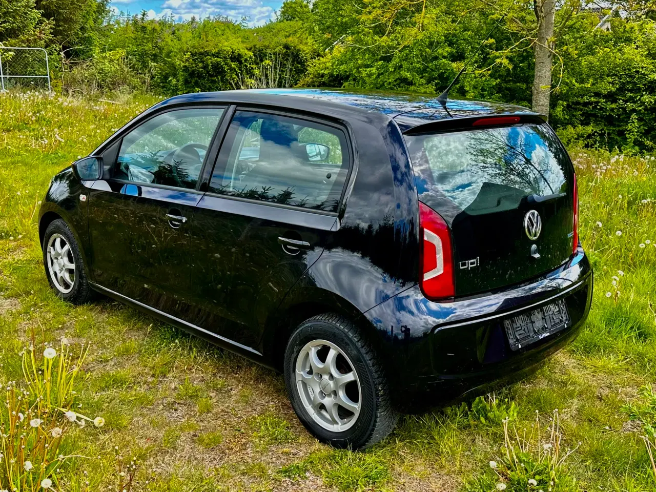 Billede 1 -  VW UP 1.0 2013 5 dørs 163000 km