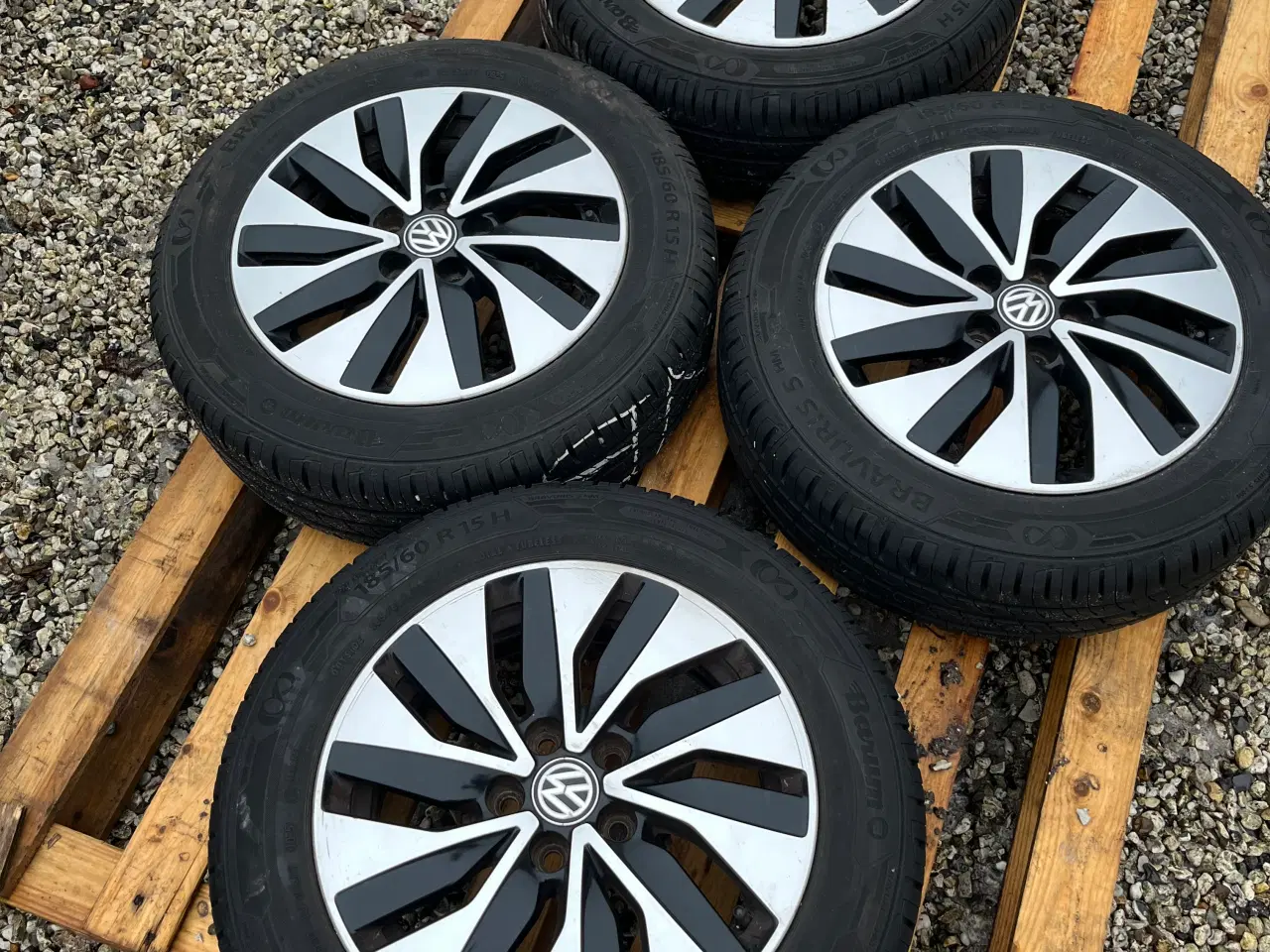 Billede 1 - Sommerhjul på VW alufælge 15’