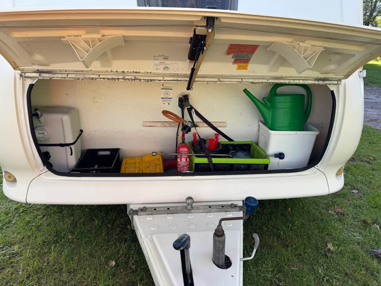Billede 6 - Hobby 560 KMFE de luxe easy+mover, fortelt, løsøre