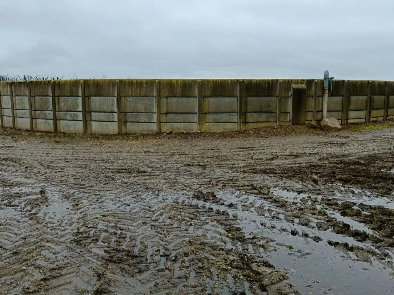 Billede 1 - - - - Gylletank 2000 m3