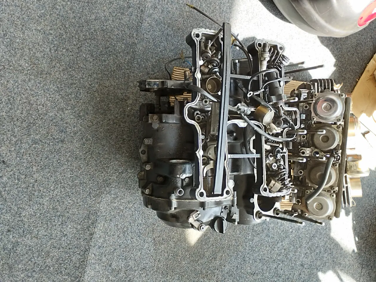 Billede 4 - Motordele Yamaha 550 årgang 1980 .    (  se %)