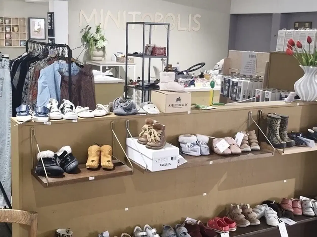 Billede 20 - Regulært flot butikslokale. Butik. Showroom. Kontor. Lager. Værksted og lign