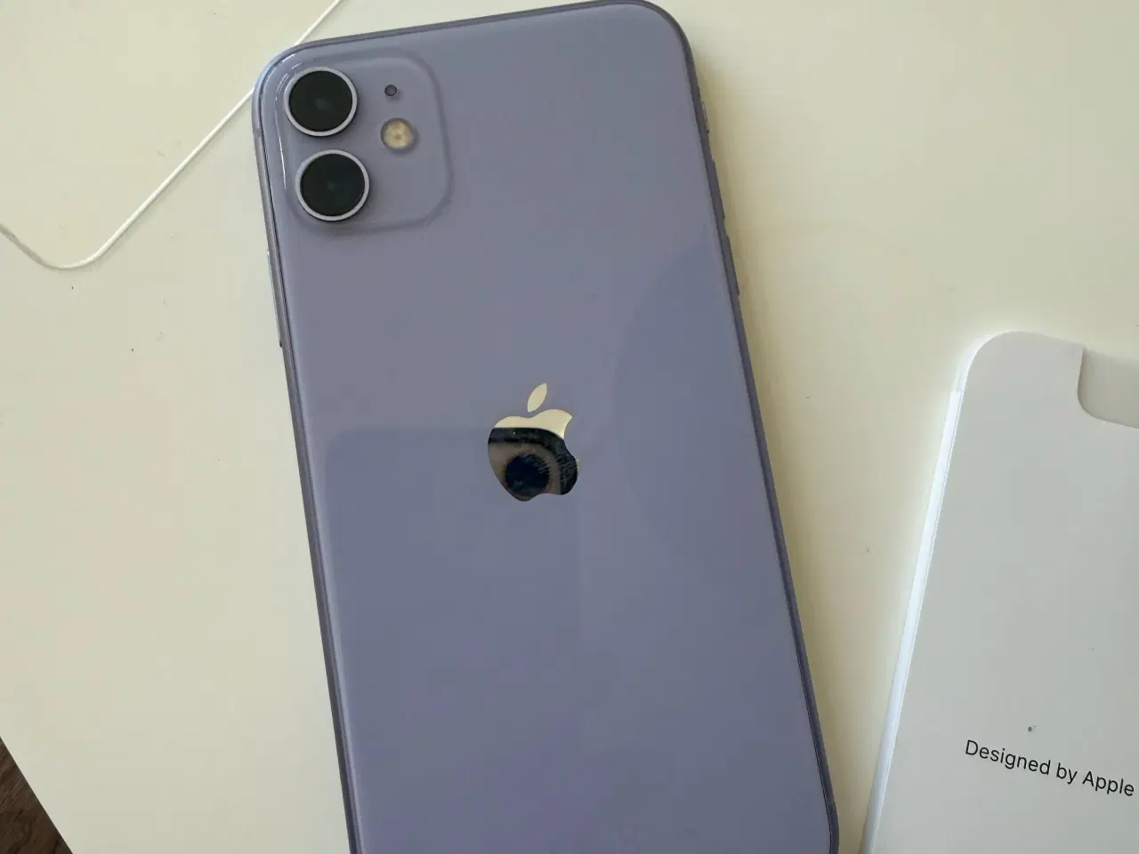 Billede 2 - iphone 11 purple 64 gb som ny